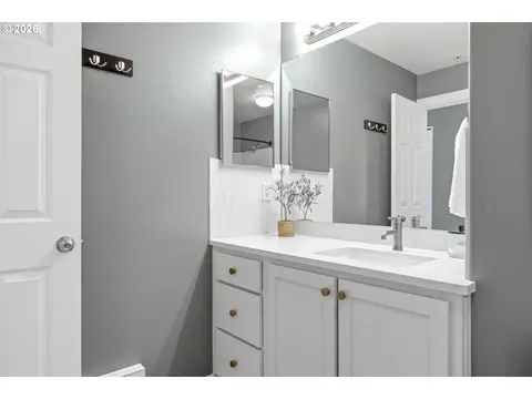 14830 SW Sandhill Loop #203, Beaverton, OR 97007 photo 16