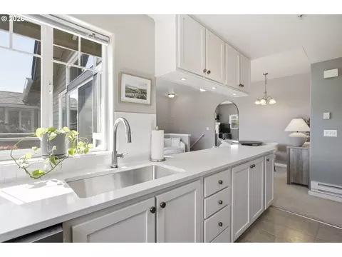 14830 SW Sandhill Loop #203, Beaverton, OR 97007 photo 10
