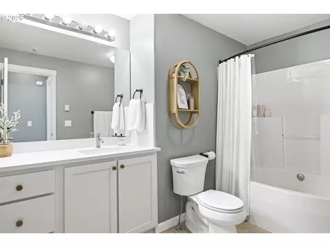 14830 SW Sandhill Loop #203, Beaverton, OR 97007 photo 15