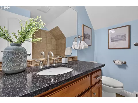 Bath - 2060 SW Butler Rd, Gresham, OR 97080 photo 6 of 6