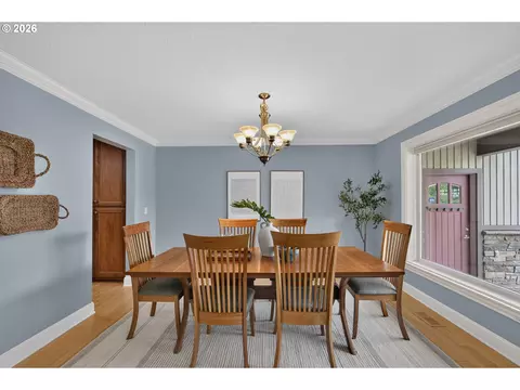 Dining - 2060 SW Butler Rd, Gresham, OR 97080 photo 1 of 3