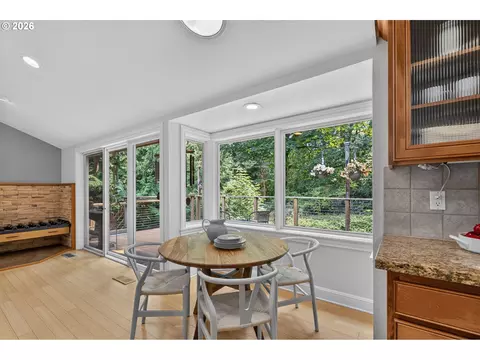 Dining - 2060 SW Butler Rd, Gresham, OR 97080 photo 3 of 3