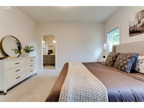 Bedroom - 3320 Saint Thomas St, Eugene, OR 97408 photo 2 of 9