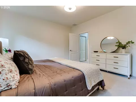 Bedroom - 3320 Saint Thomas St, Eugene, OR 97408 photo 3 of 9
