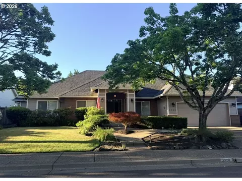 3320 Saint Thomas St, Eugene, OR 97408