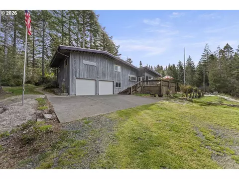 89042 W Randolph Ln, Bandon, OR 97411
