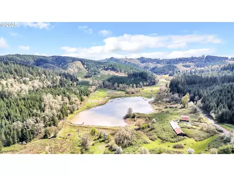26900 Crow Rd, Eugene, OR 97402 photo 4
