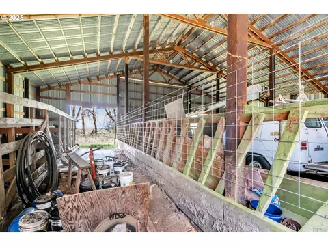 26900 Crow Rd, Eugene, OR 97402 photo 38