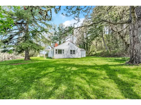 26900 Crow Rd, Eugene, OR 97402 photo 8