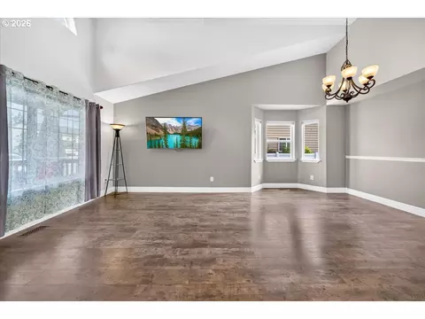 Living - 881 N 28th Ave, Cornelius, OR 97113 photo 2 of 6