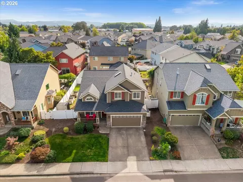 View/Area - 881 N 28th Ave, Cornelius, OR 97113 photo 1 of 4
