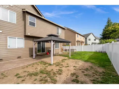 Exterior - 881 N 28th Ave, Cornelius, OR 97113 photo 4 of 7