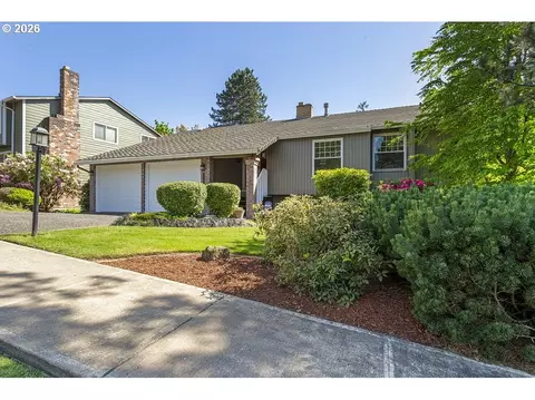 1962 SW 27th Dr, Gresham, OR 97080 photo 1