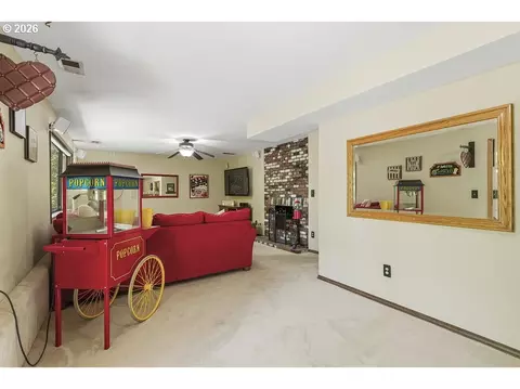 1962 SW 27th Dr, Gresham, OR 97080 photo 34