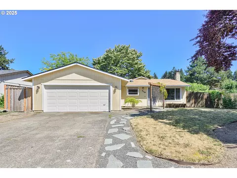 518 NE 40th Ave, Hillsboro, OR 97124