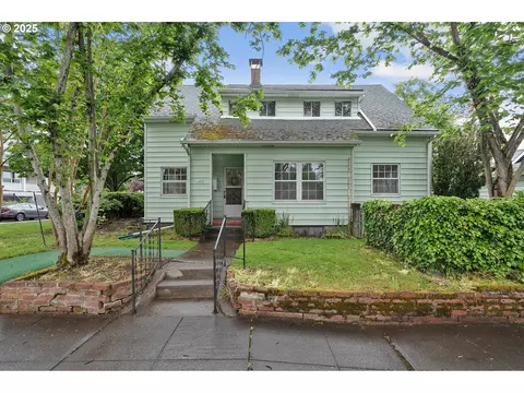 1407 SE Knapp St, Portland, OR 97202
