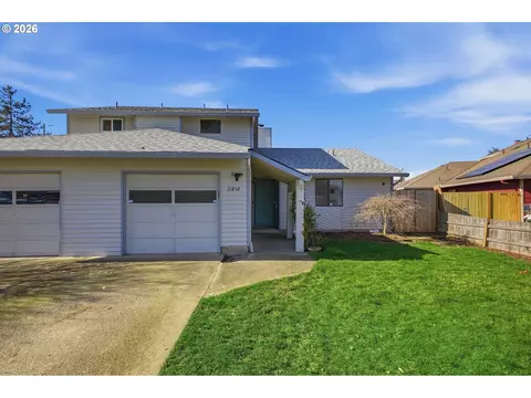 21858 SW Regal Ct, Beaverton, OR 97003