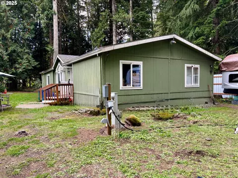 69300 E Vine Maple Dr, Welches, OR 97067