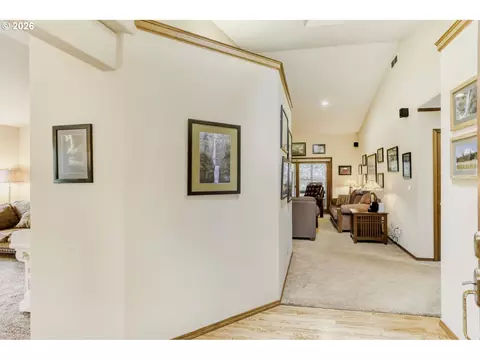 Entry Way - 23320 SE Bornstedt Rd, Sandy, OR 97055 photo 2 of 2