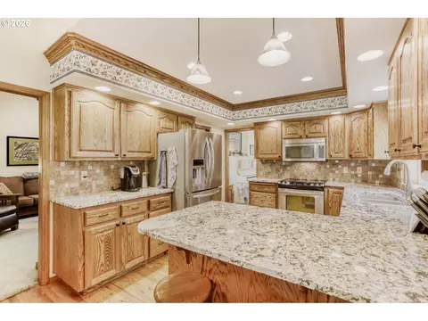 Kitchen - 23320 SE Bornstedt Rd, Sandy, OR 97055 photo 2 of 3