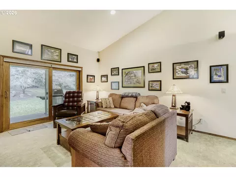 Living - 23320 SE Bornstedt Rd, Sandy, OR 97055 photo 4 of 6