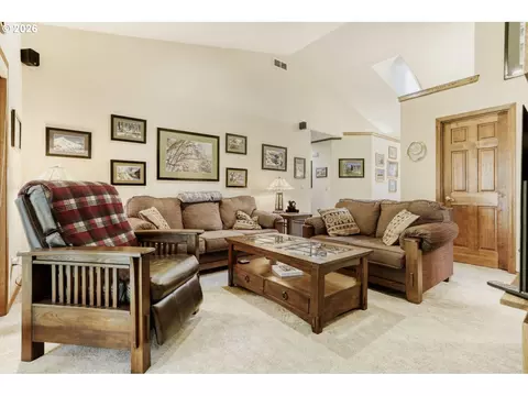Living - 23320 SE Bornstedt Rd, Sandy, OR 97055 photo 6 of 6