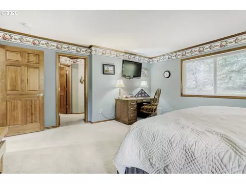 Bedroom - 23320 SE Bornstedt Rd, Sandy, OR 97055 photo 5 of 6