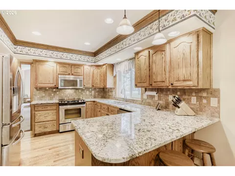Kitchen - 23320 SE Bornstedt Rd, Sandy, OR 97055 photo 3 of 3