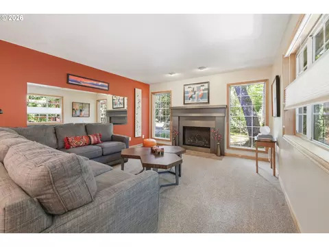 Living - 1894 W 27th Pl, Eugene, OR 97405 photo 3 of 5