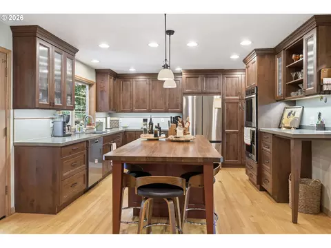 Kitchen - 1894 W 27th Pl, Eugene, OR 97405 photo 2 of 5