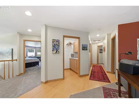 Entry Way - 1894 W 27th Pl, Eugene, OR 97405 photo 5 of 5