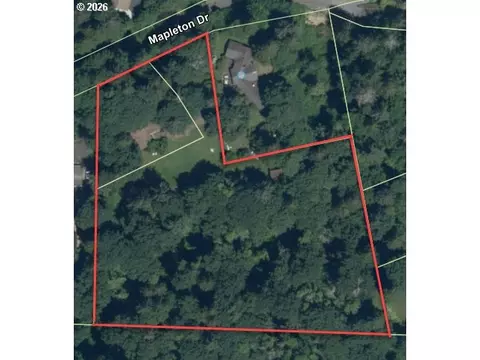 4510 Mapleton Dr, West Linn, OR 97068