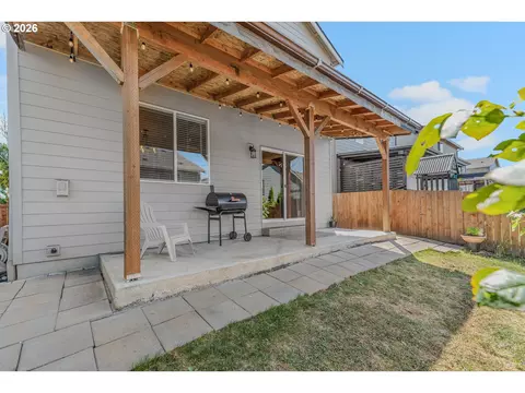 Exterior - 4145 SW Thomas Ave, Gresham, OR 97080 photo 6 of 6