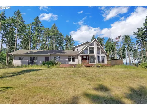 1979 Pleasant View Dr, Cottage Grove, OR 97424