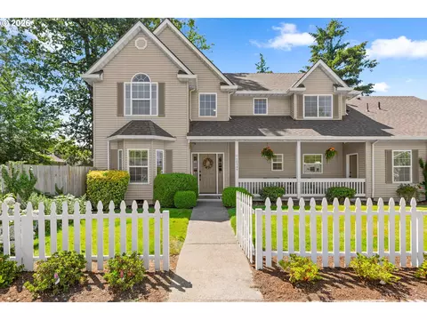 10349 SW 71st Ave, Portland, OR 97223