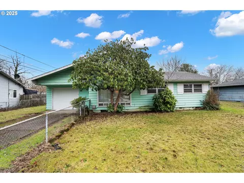 16818 SE Market St, Portland, OR 97233
