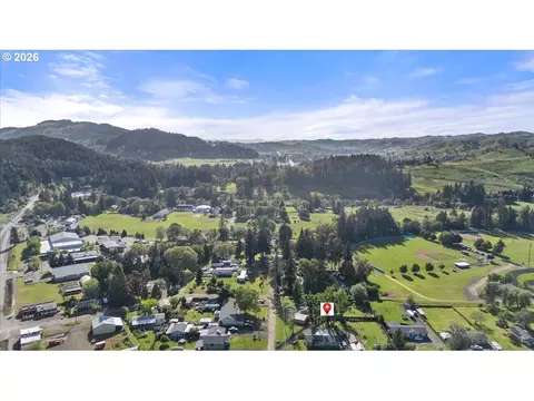 162 Robert Ave, Glide, OR 97443 photo 31