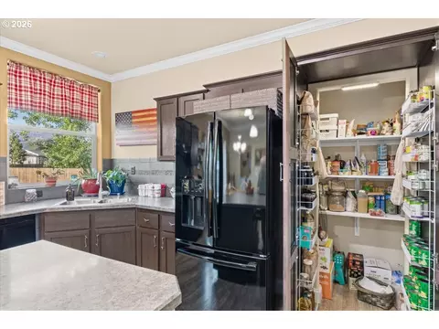 162 Robert Ave, Glide, OR 97443 photo 10
