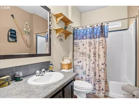 162 Robert Ave, Glide, OR 97443 photo 20