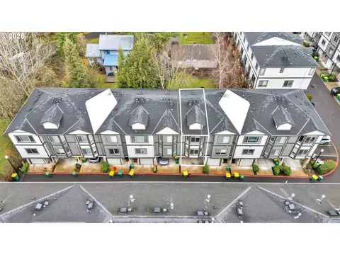 8895 SW Elena Ln, Portland, OR 97223