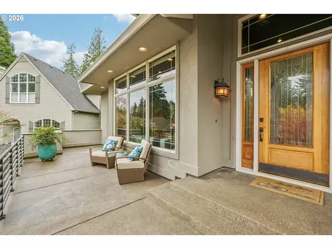 Exterior - 281 SE 41st Ct, Gresham, OR 97080 photo 4 of 12