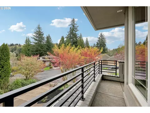 Exterior - 281 SE 41st Ct, Gresham, OR 97080 photo 5 of 12