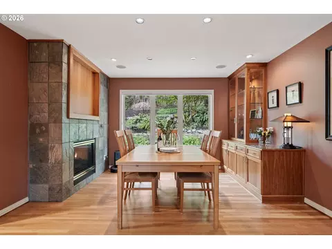 Dining - 281 SE 41st Ct, Gresham, OR 97080 photo 1 of 1