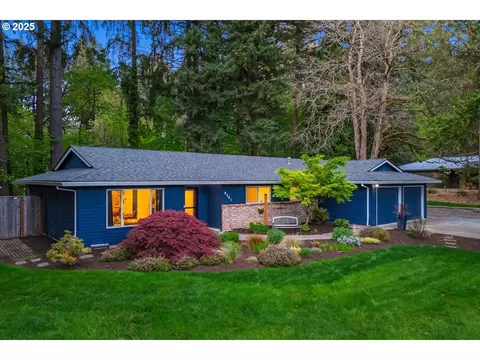 9241 SW Arapaho Rd, Tualatin, OR 97062