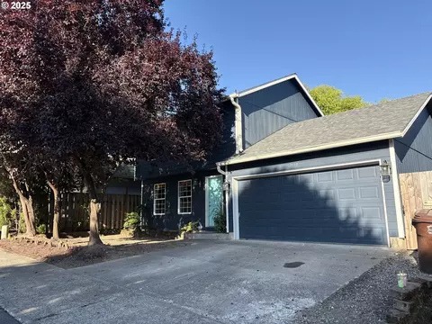 10148 NW Chamberlains Pl, North Plains, OR 97133