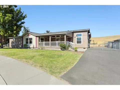 910 Toll Rd, Dufur, OR 97021