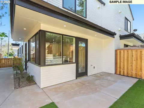 4090 NE Prescott St #B, Portland, OR 97211