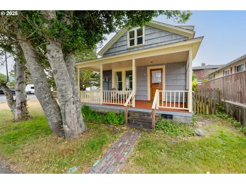218 Necanicum Dr, Seaside, OR 97138
