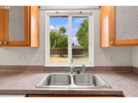 Kitchen - 1219 Pleasant St, Springfield, OR 97477 photo 6 of 6