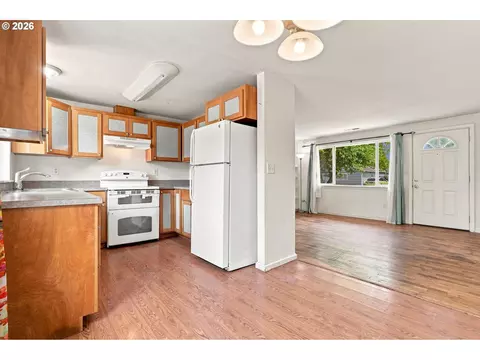 Kitchen - 1219 Pleasant St, Springfield, OR 97477 photo 1 of 6